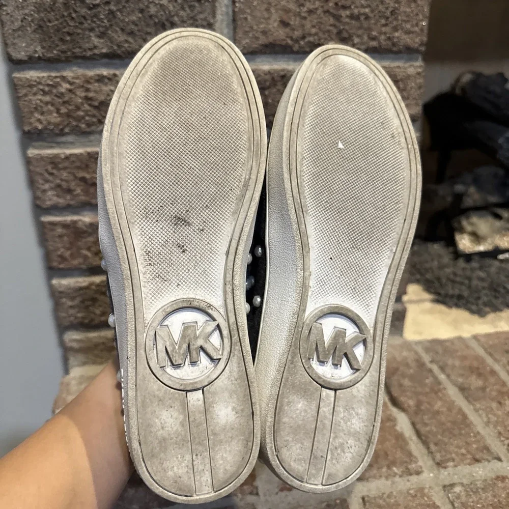 Michael‎ Kors Keaton Embellished Slip On Shoes Size 7.5M Gray With Pearls #131